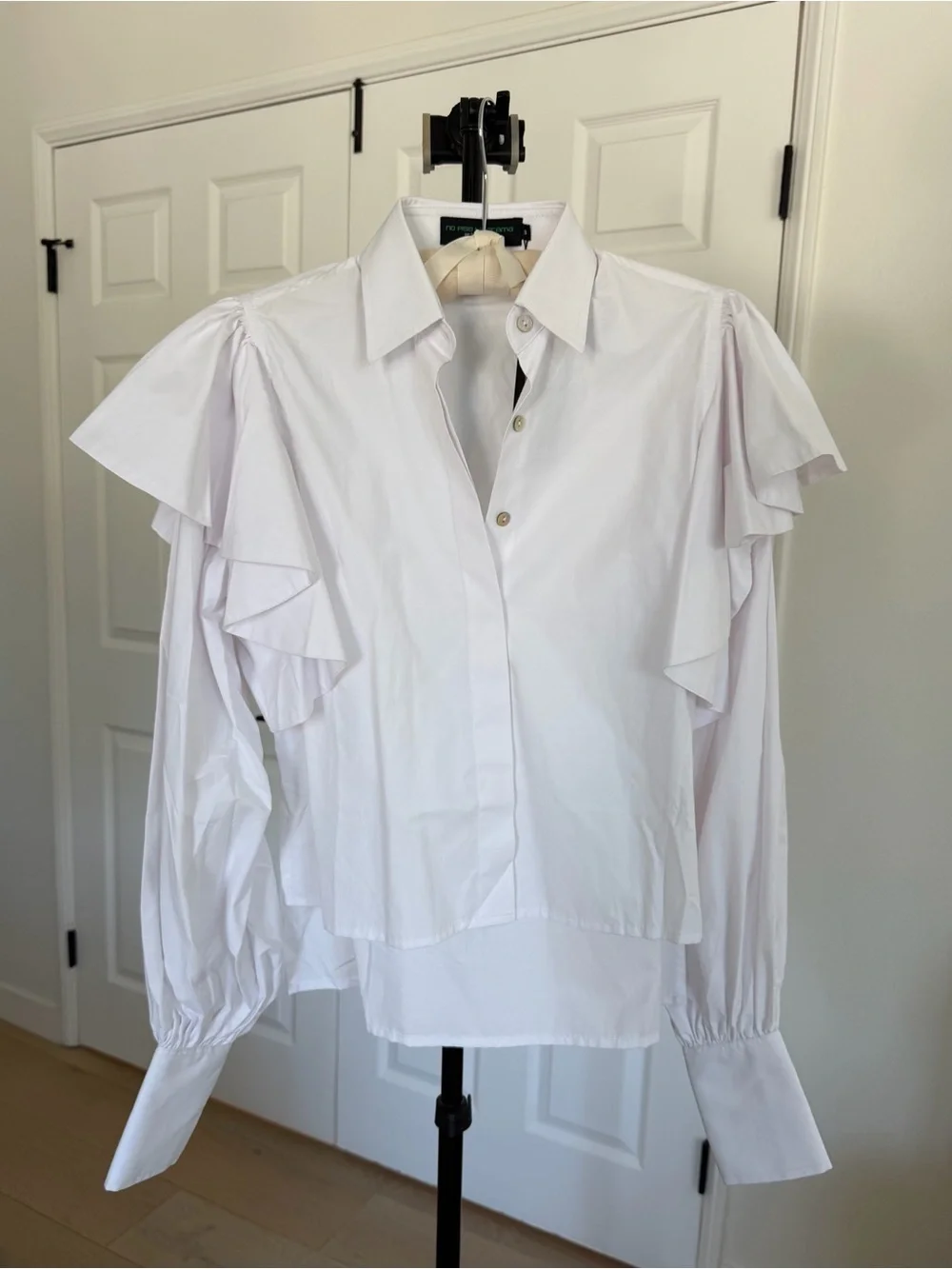 No Pise La Grama La Sabana Shirt, size S, NWT - Picture 2 of 9
